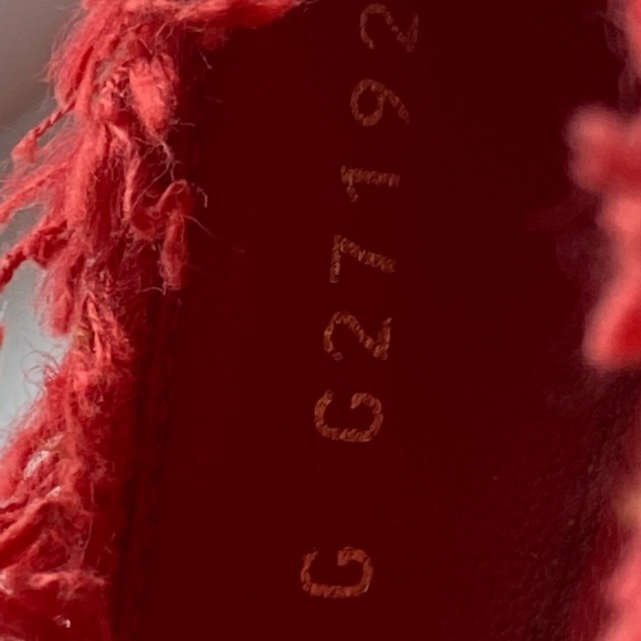 Authentic LIKE NEW CHANEL TWEED BALLET SLIPPERS - Picture 6 of 8